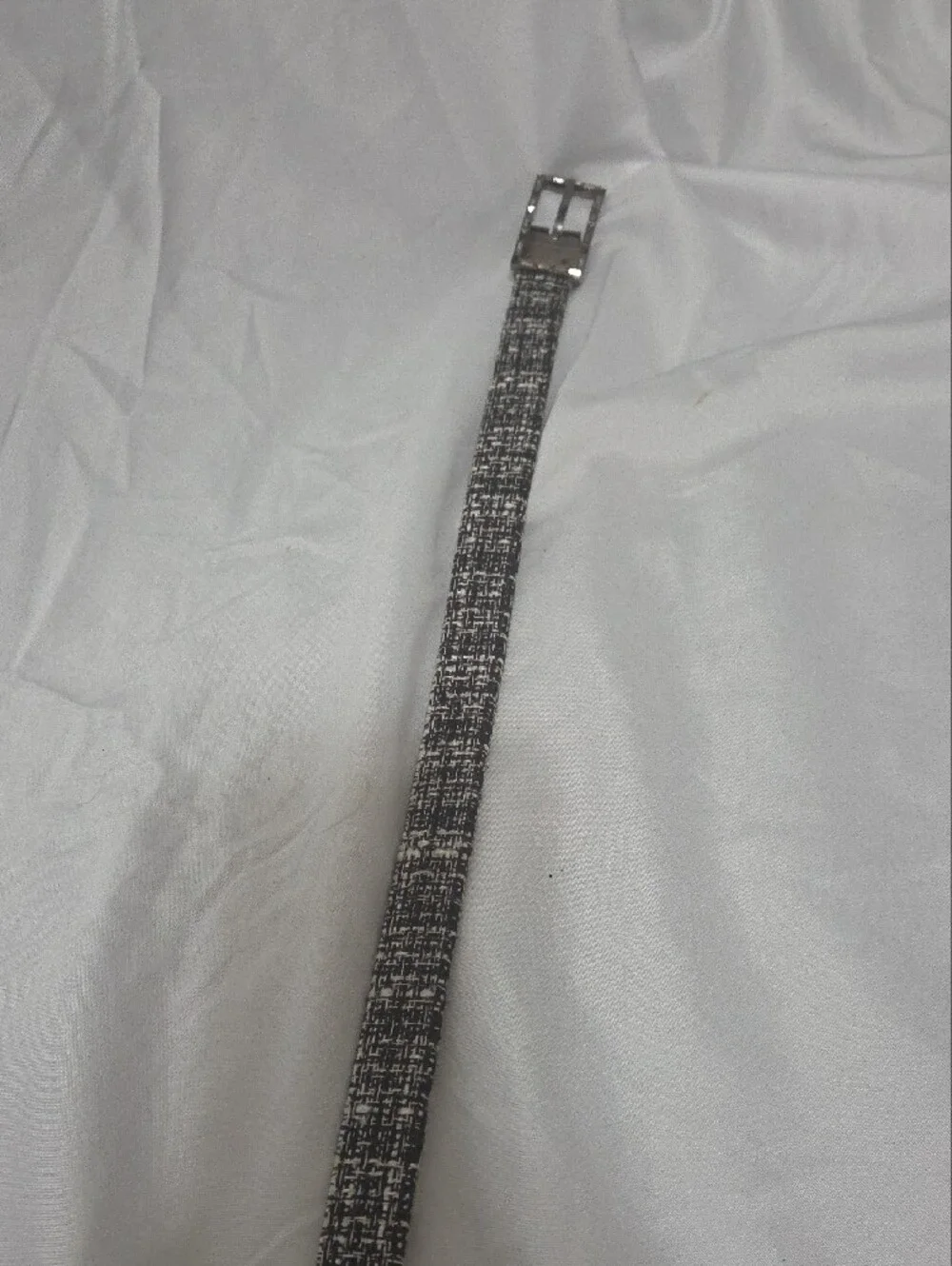 Textured Black & White Narrow Belt W/Metal Buckle, Waist Size 30-34